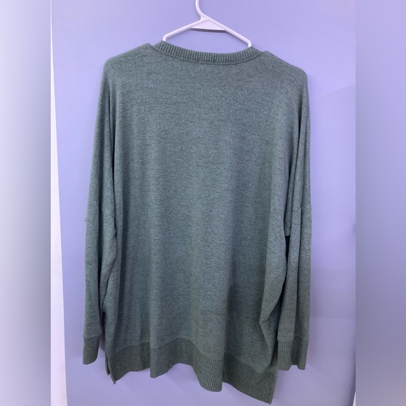 Aerie Oversized Olive Long-Sleeve Comfy Top - Picture 3 of 5